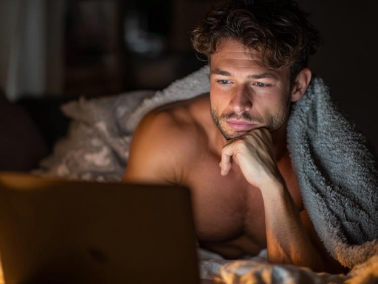 Sexting Finder Guide | Safe Sext Chat, Free Sexting & Best Sexting Website Tips