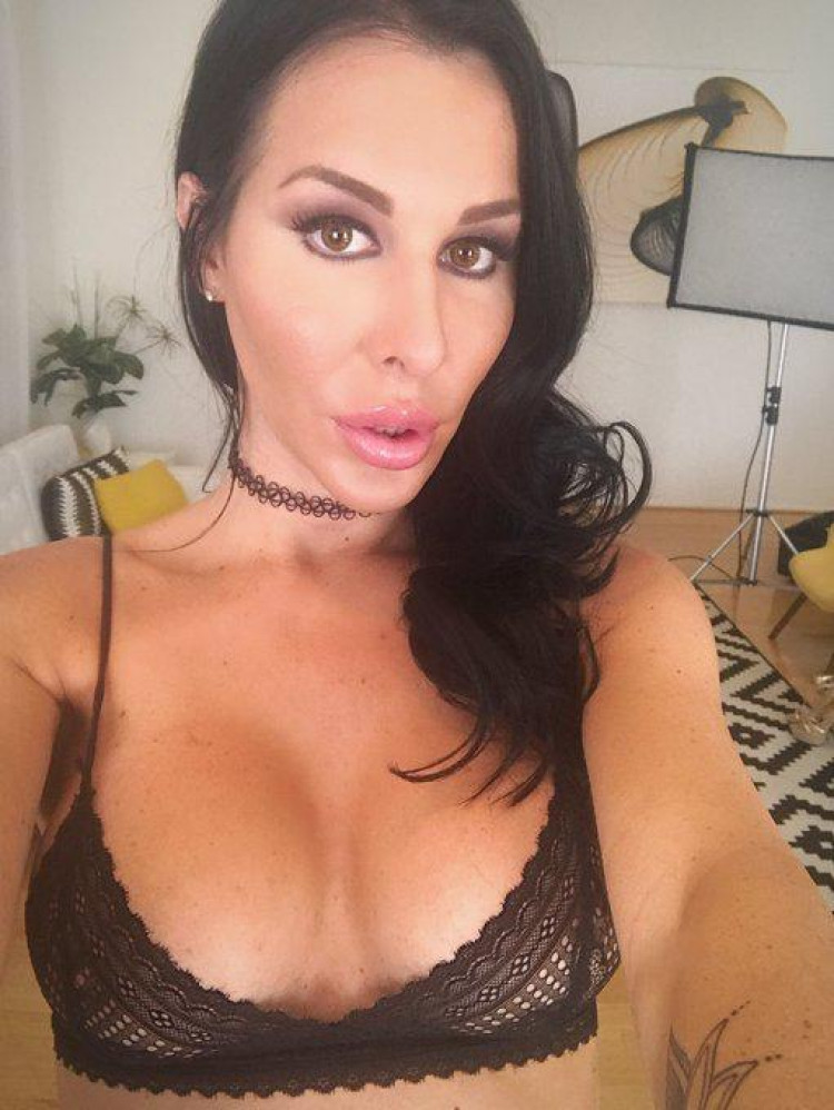 9378e6f0-4ee7-11ed-821c-773b2d1524d2