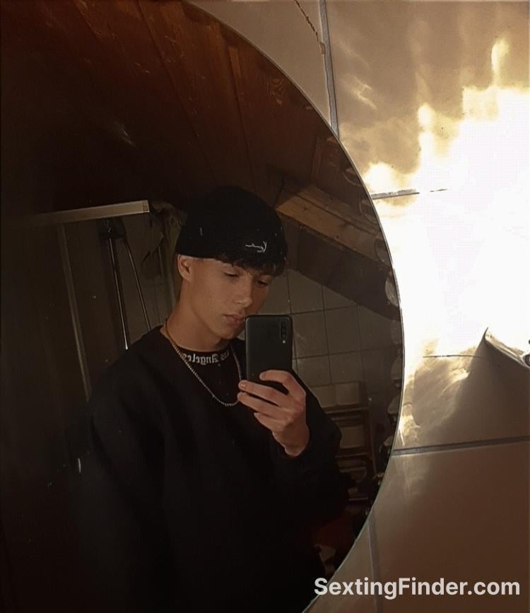 21fea8a0-2ff6-11f0-9b45-2782d90c8996