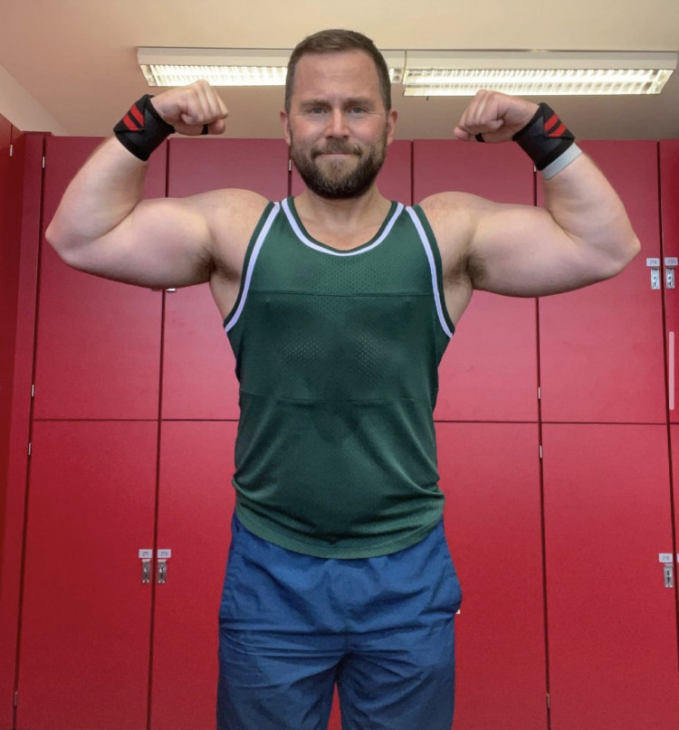 e2b4b5d0-932f-11ed-b8df-4da6dccaf240