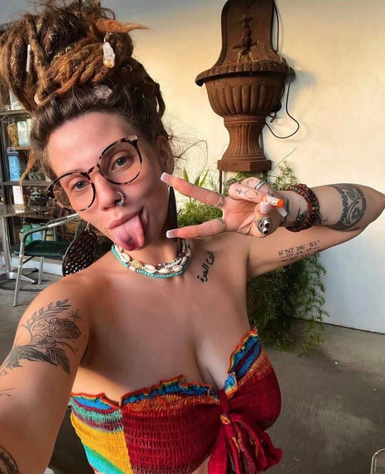 c85d7040-baab-11ed-b9d3-d37c9d6d1d5d