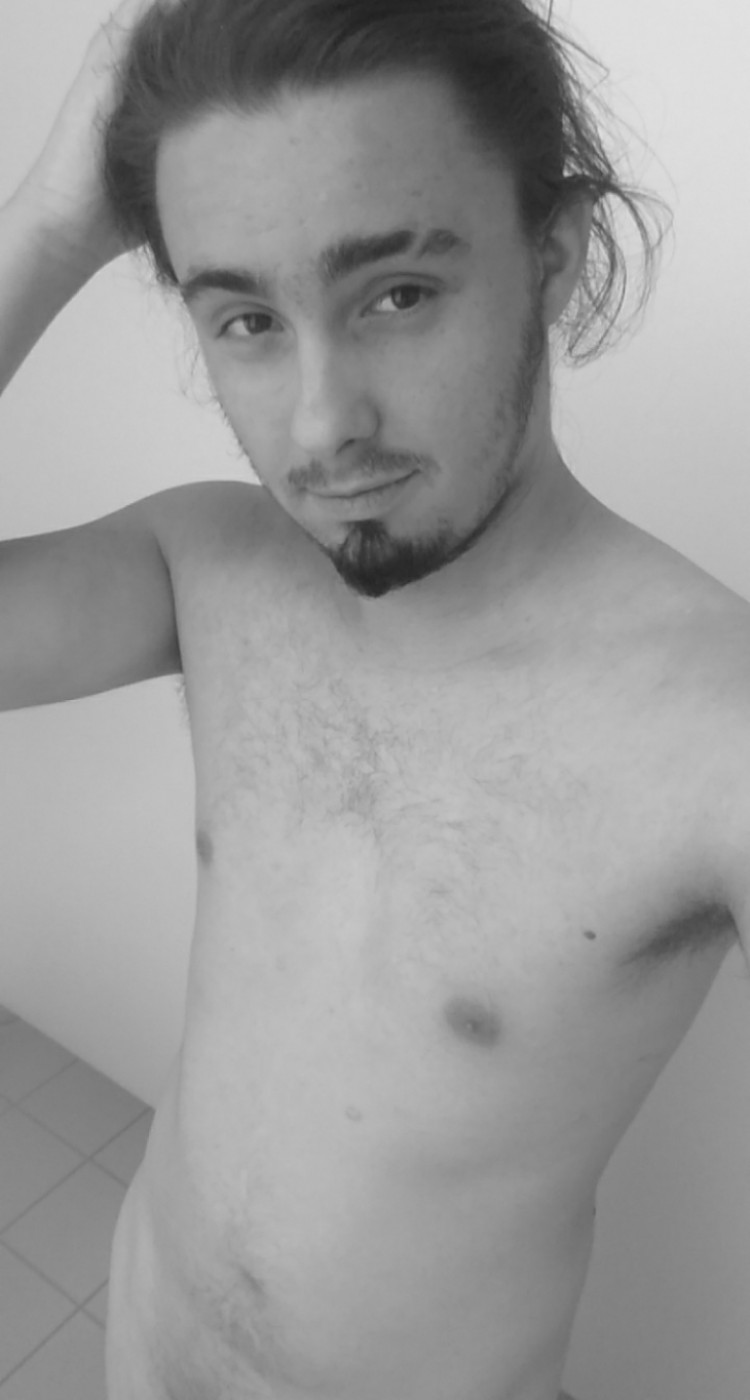 e0909820-b2e5-11ed-9f5f-3924a7aa0c3a