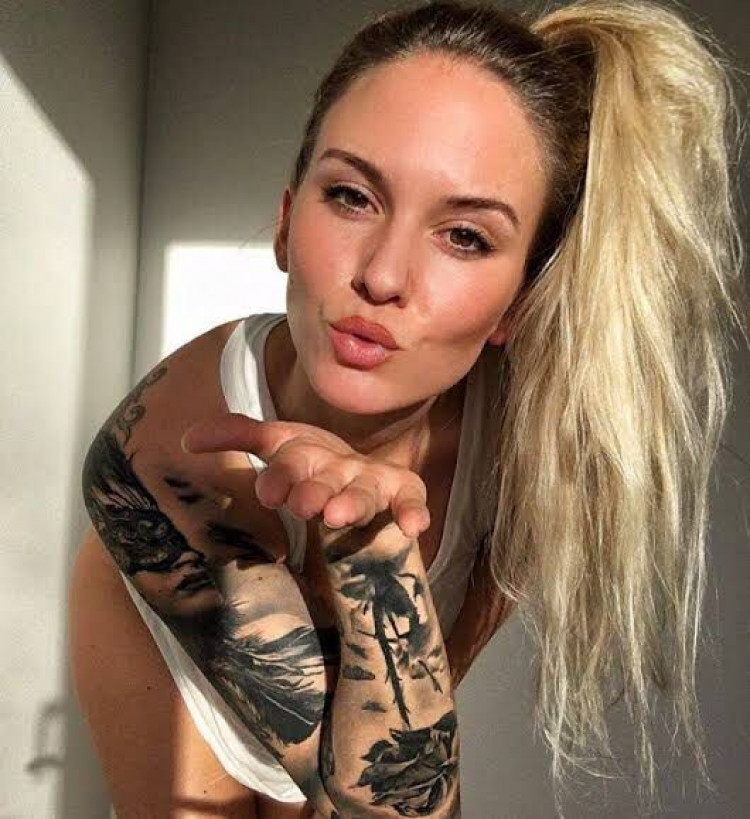 69208300-ffff-11ed-8abf-fd937e69652d