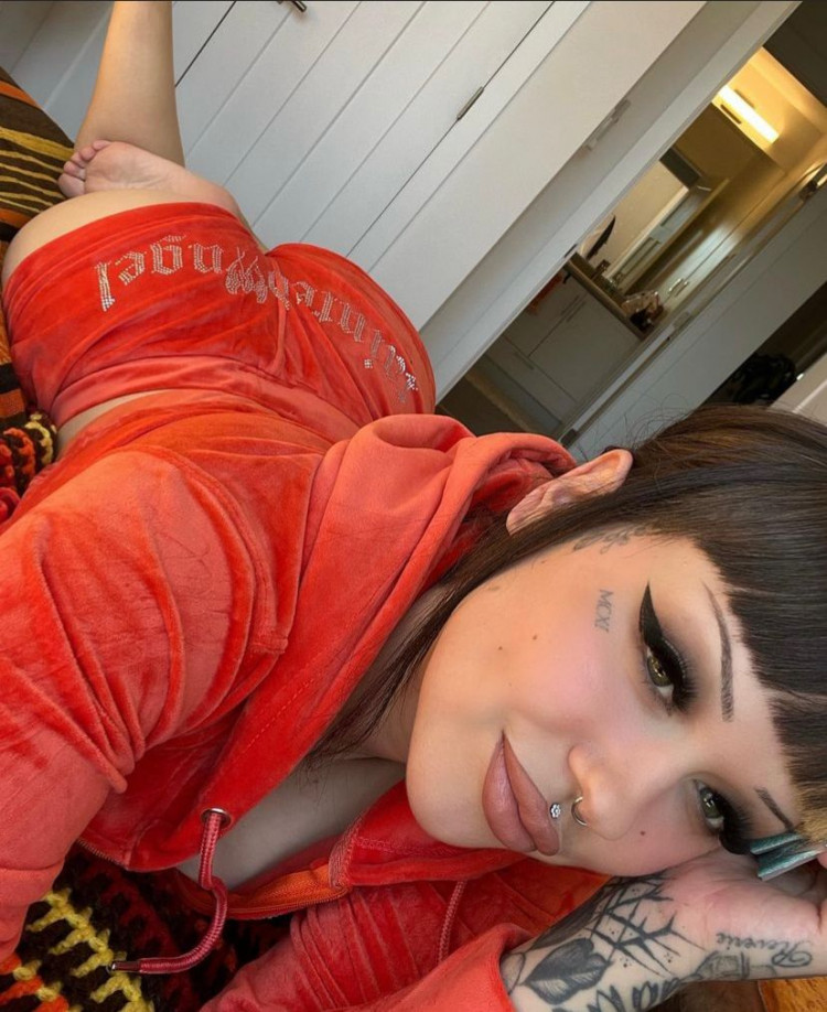 ac983860-3ee8-11ee-924e-d174289421f5