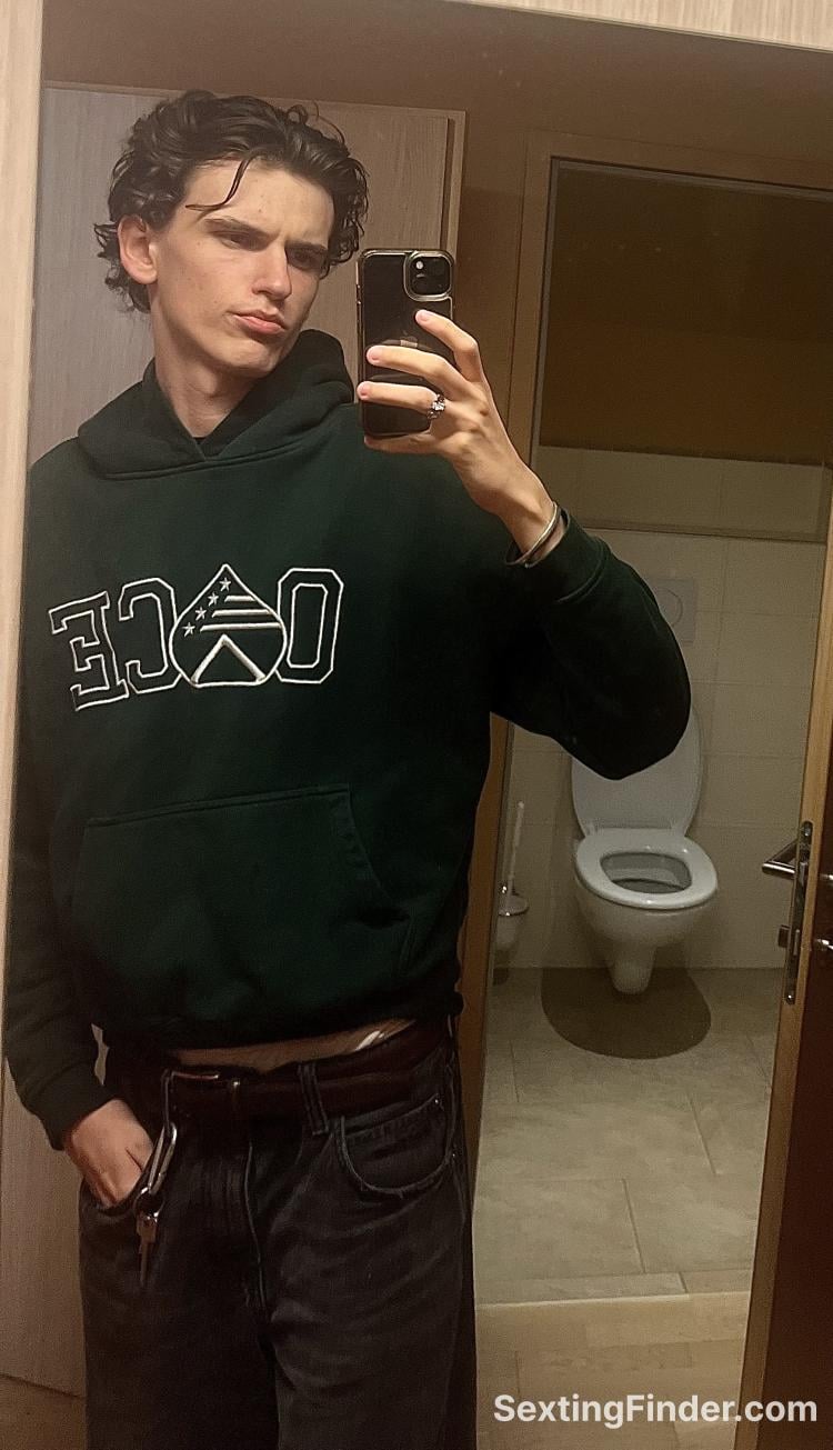 8b629380-f3dd-11f0-bea4-4b81e82b95de