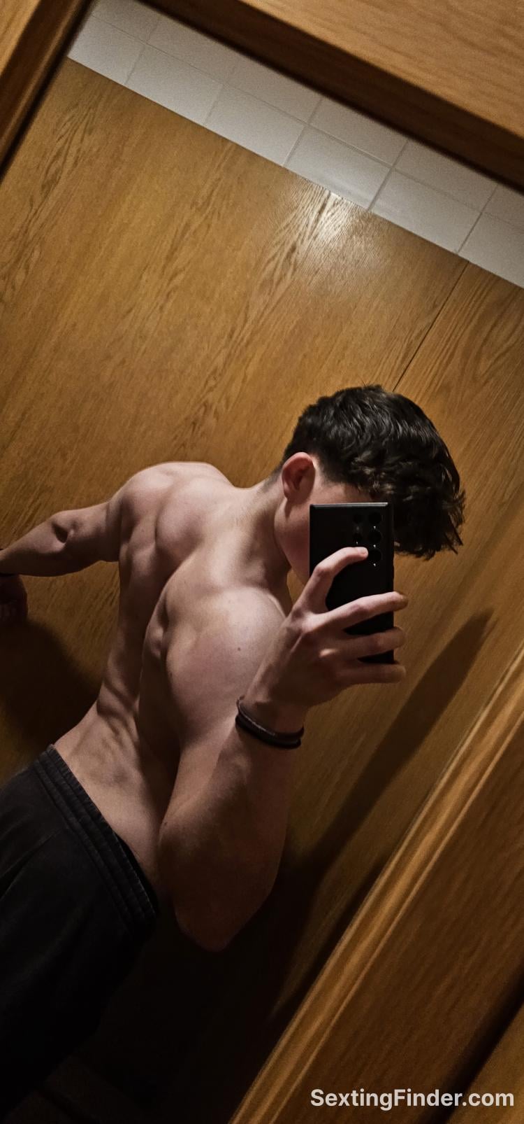 56002f00-deb2-11f0-809f-15546afc756b