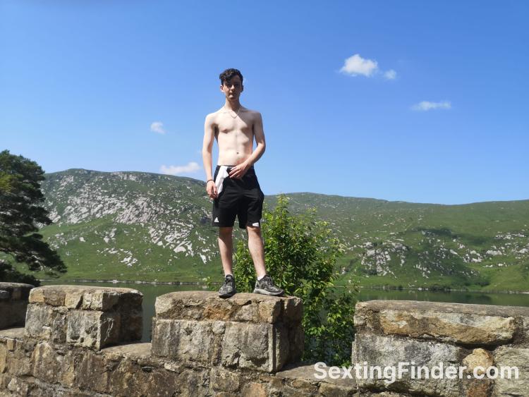 d8e34060-044b-11f1-8b83-a5d404351829