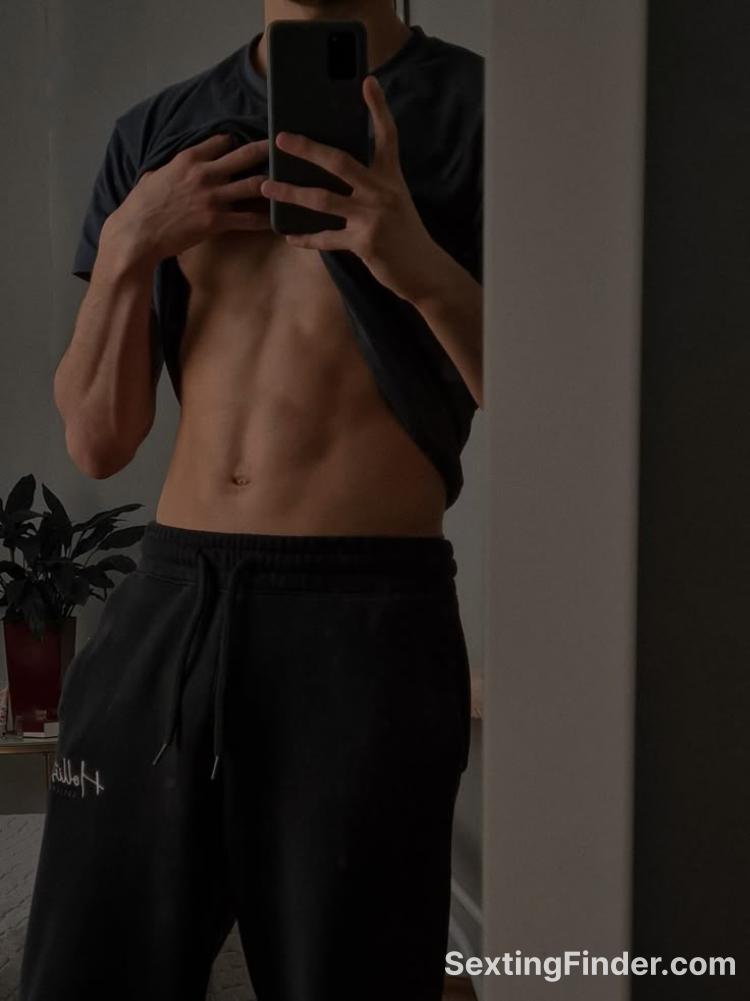 21cf4120-08b1-11f1-a573-41d98e26fa6b