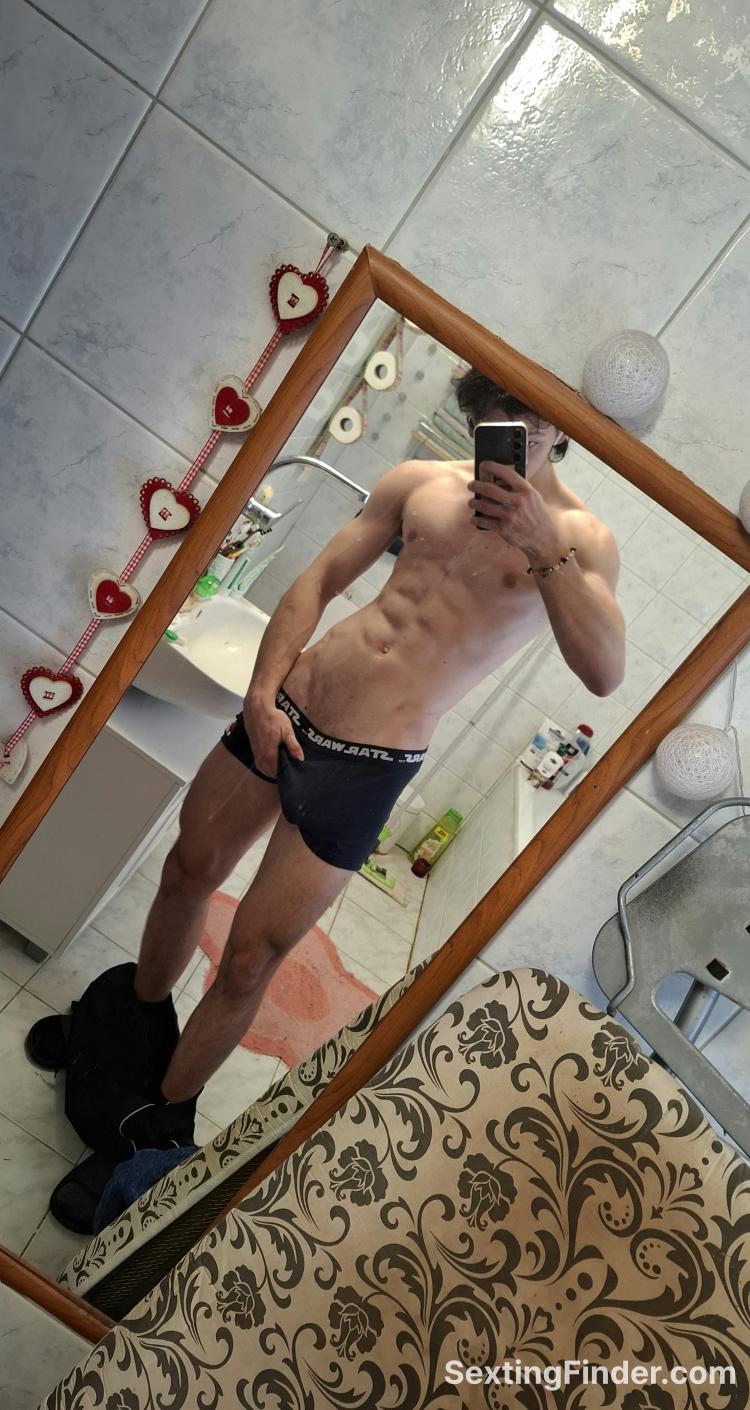 ea038b40-1709-11f1-9d0b-1fbcef430a41