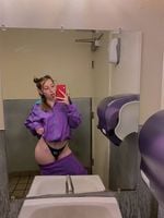 Carlaclinton  picture