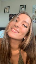 ellie_fox458