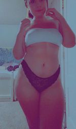 melaniehotsales picture