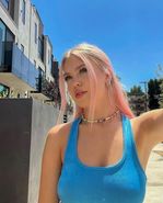 b_love238819 picture