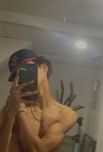 landen_onurmom picture