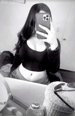 selfmad3arianna picture