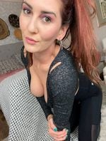 chloe_white1897 picture