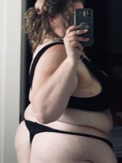highoncurves picture