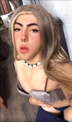 angiecass18