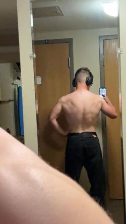 chri_spy61