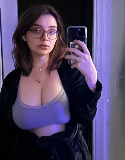 denise_living