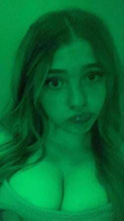 queenh5834470