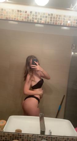 andreabrook9992