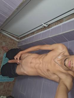 urhot.boyy12