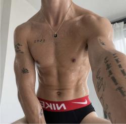 simon.banks12