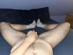 userisbelowbtch picture