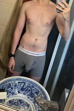 l48952251