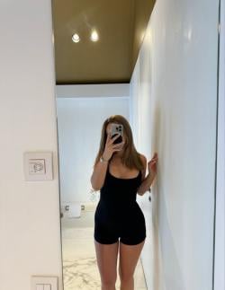 hiranukarab3138 picture