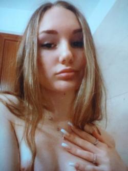 crushqueenhot picture