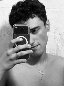 saaam_051004 picture