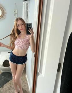 rosalieejkrt picture