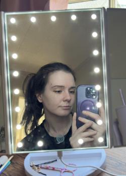 emilycxzv