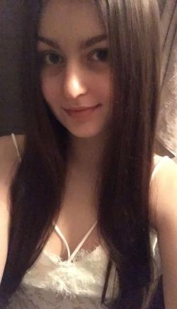 alinaqueen80 picture