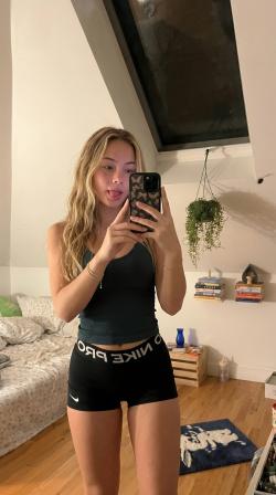 nikoliaumoon