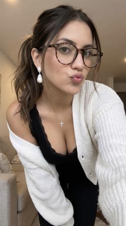 toomuchzoe16