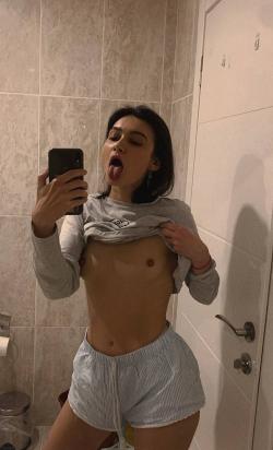 emlyip