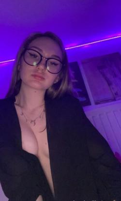 livvwynnee picture