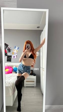 ellenyyareed picture