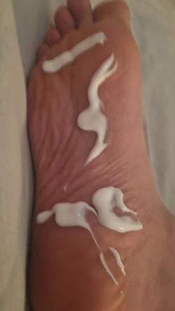 feet_slave243. picture