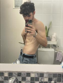 alex60293398