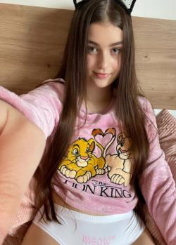 zeze24775 picture