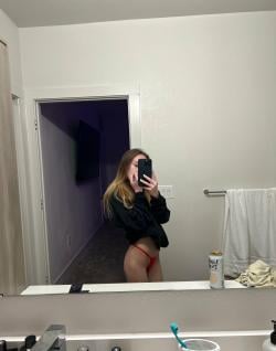 y67221404