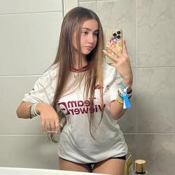 alianaqueen2527
