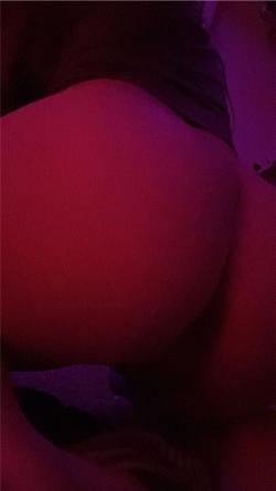 leena8v