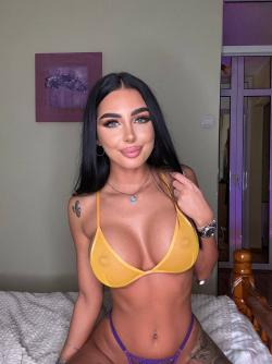 alexavoguee