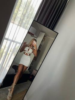 naominoir picture