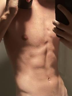 adam44490982